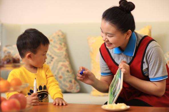 家庭早教師專業怎么樣？育嬰師可以做早教師嗎?