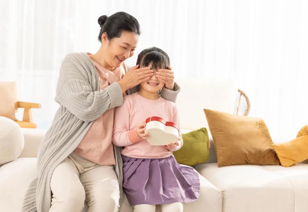 月嫂、育嬰師上戶做好這三點，客戶排著隊搶你！