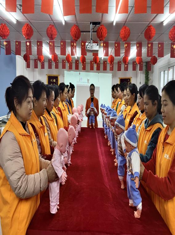 月嫂和育嬰師有什么區(qū)別？